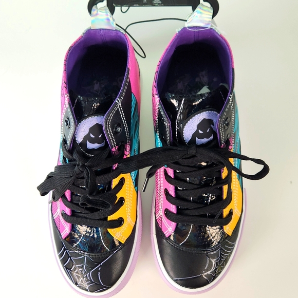 Tim Burton The Nightmare Before Christmas Size 6 1/2 Med Top Sneakers DISNEY NWT - Picture 3 of 17